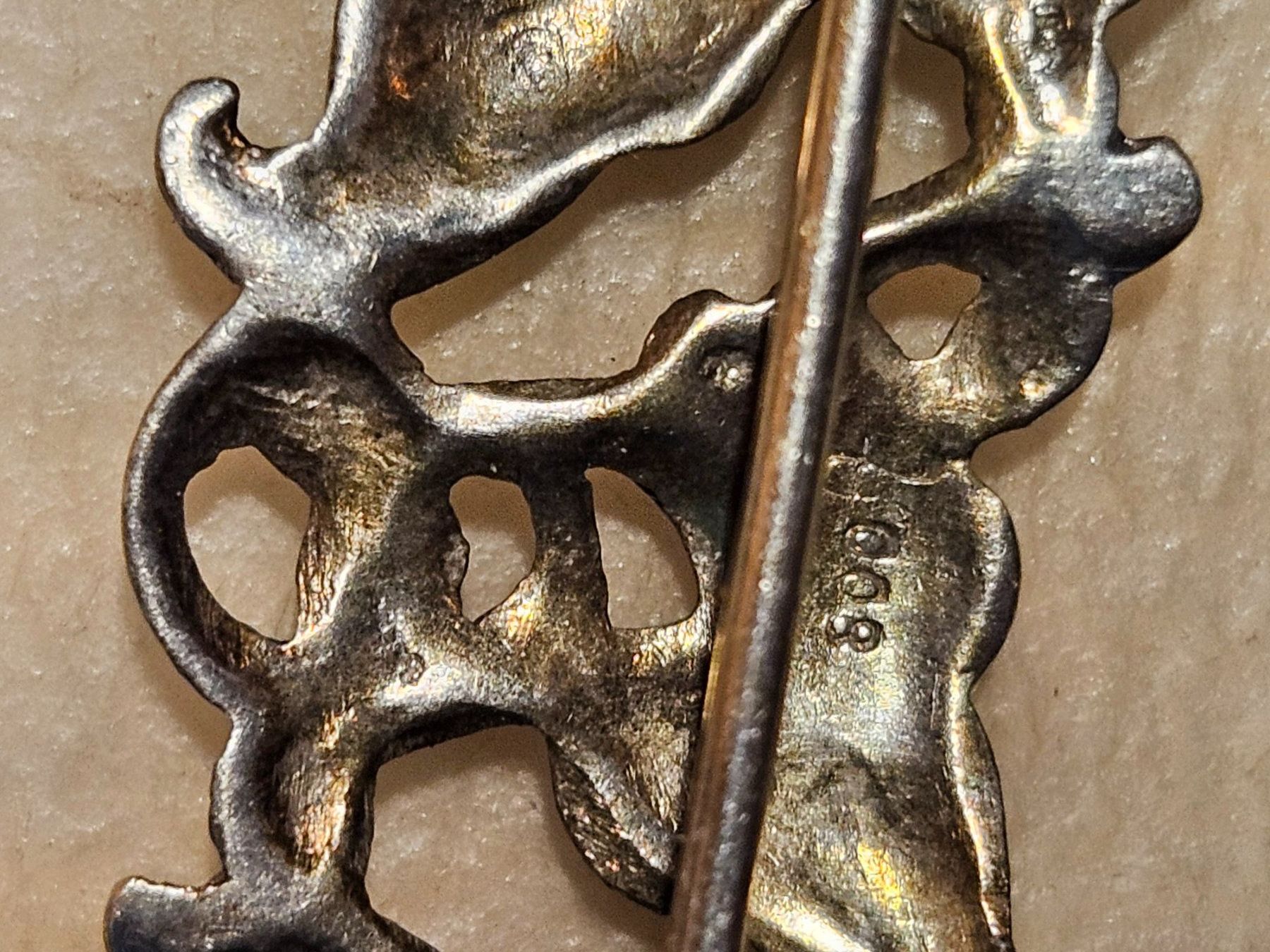 Broches & Aiguilles: Brosche. antik Silber 800 – D'occasion à Flamatt par 22oderso 4