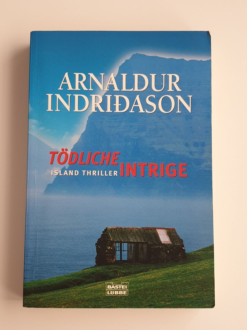 Libri: Tödliche Intriege - Arnaldur Indridason Buch – Usato da Zürich venduto da pau_y8mv