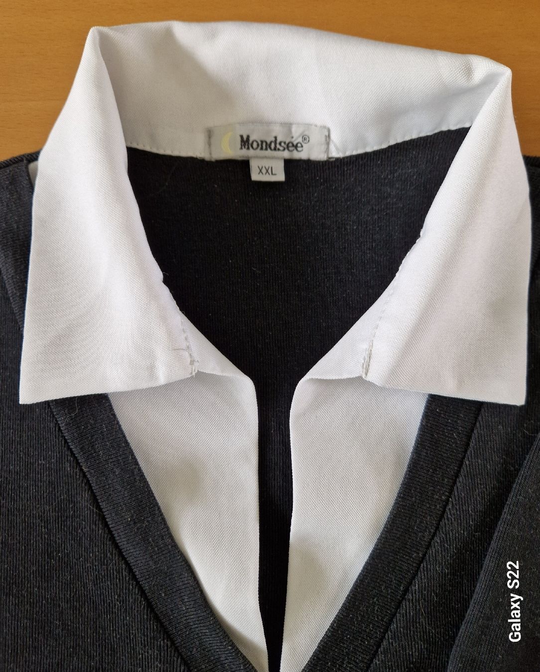 Camicette: T-Shirt / Bluse – Usato da Muri b. Bern venduto da mlu_vgj7 1