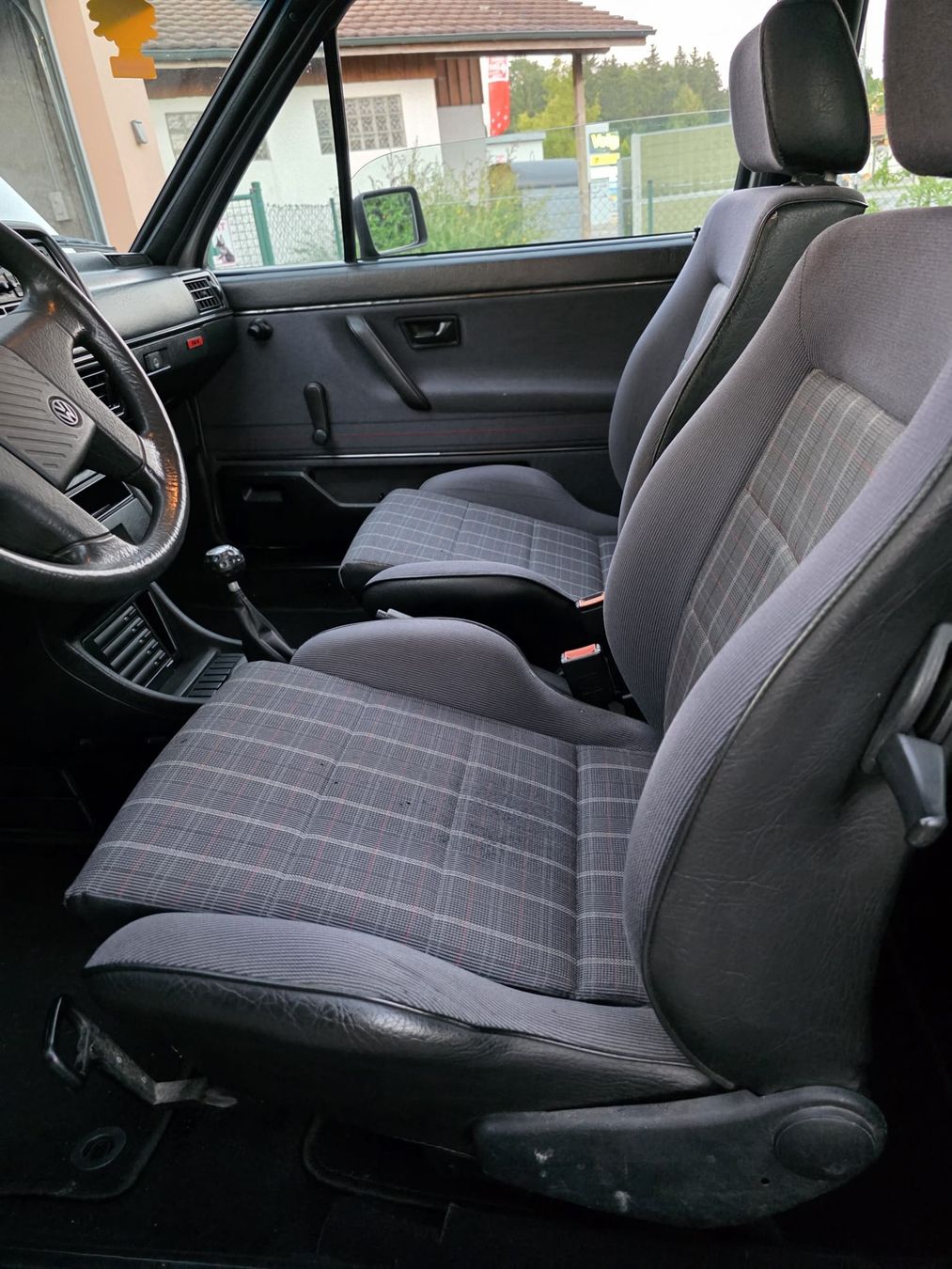 VW Automobili: VW Golf 2 1.8 GTI 16V 3 Türig – Usato da Hörhausen venduto da Nuage81 6
