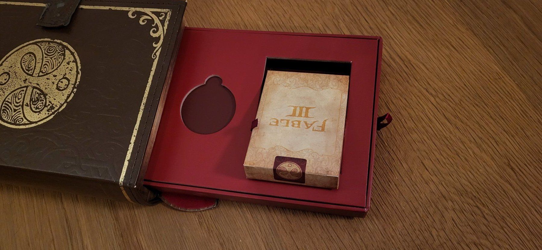 Microsoft Spiele: Xbox 360 - Fable 3 Collectors Edition – Gebraucht aus Münsingen von DigitaleSpielecke 2