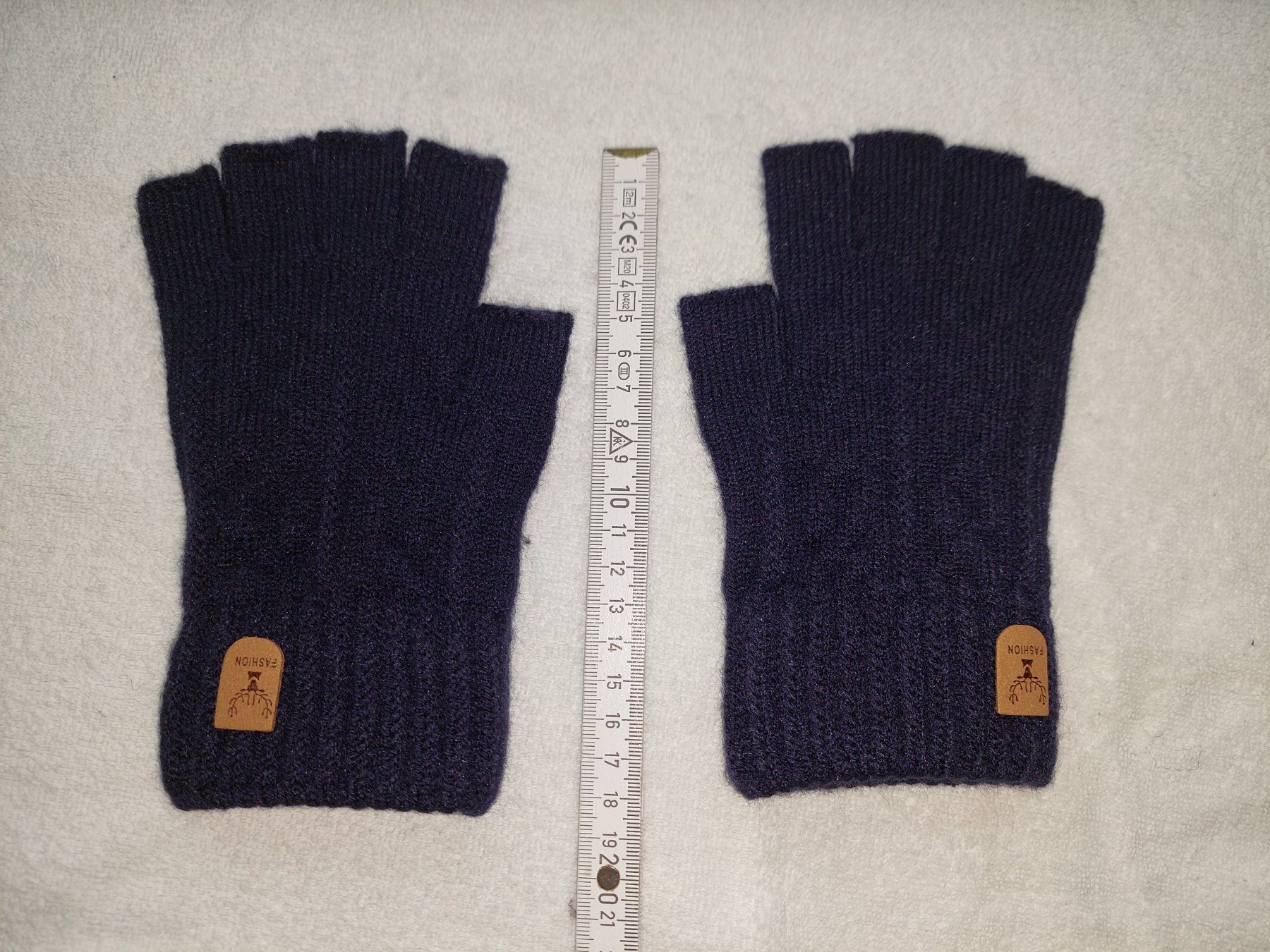 Guanti & manicotti: Fingerlose Handschuhe, navy blau – Usato da Zürich venduto da makimakimak