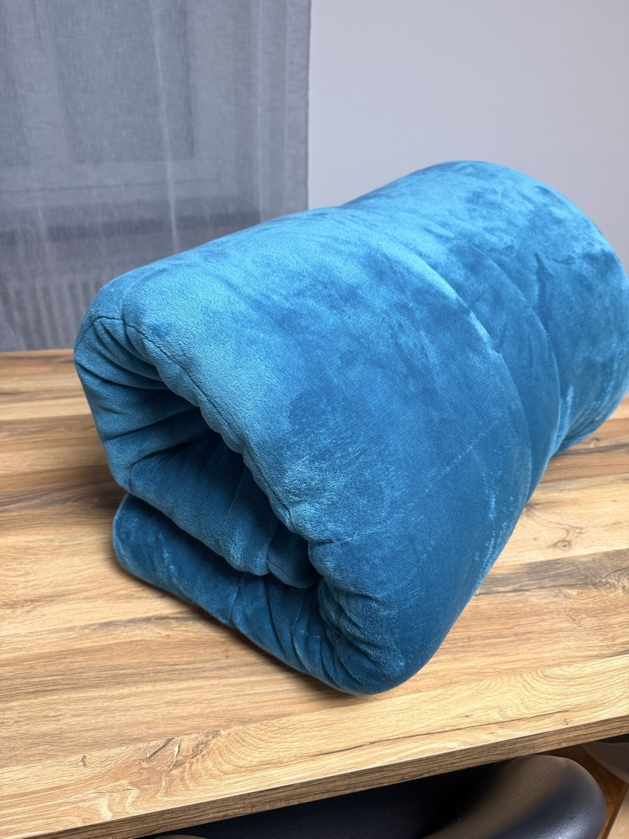 Coperte: Blaue Decke 250x250 - Sehr warm und gemütlich – Usato da Chur venduto da Pedro.Giesteira 4