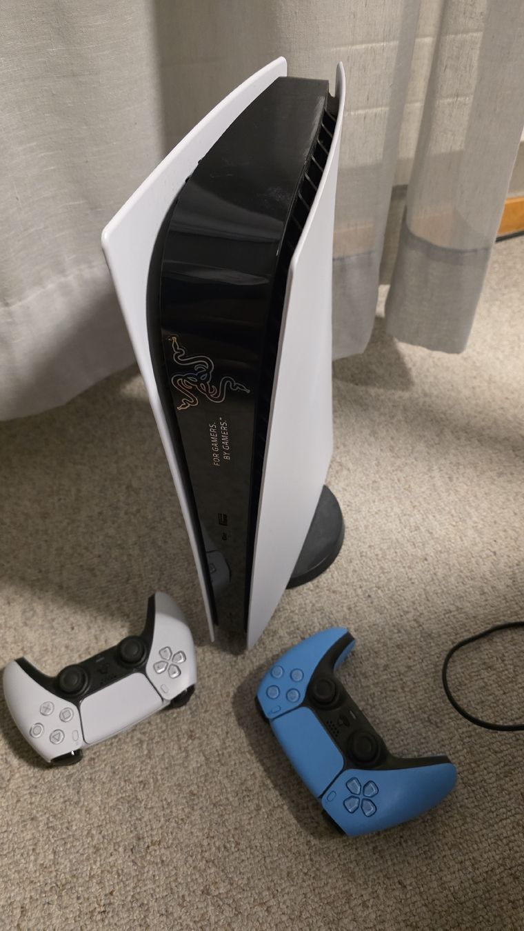 Sony Consoles: Playstation 5 Digital 2.5 TB! – D'occasion à Strengelbach par jan_wx7y