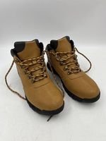 Bottines à lacets. Style Timberland. Peinture 39