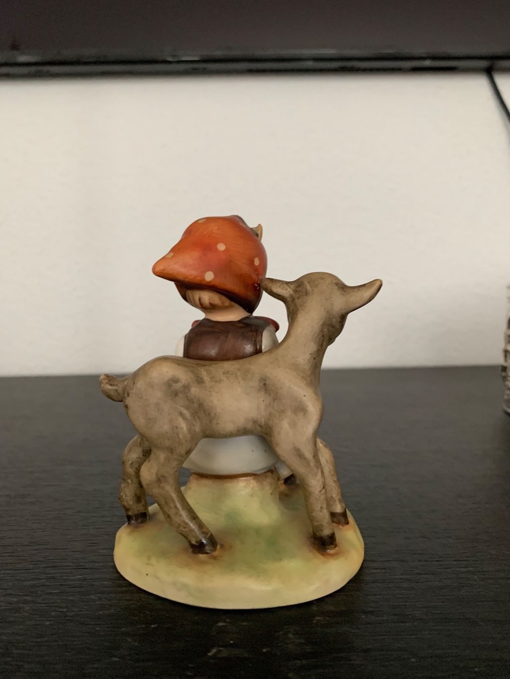 Hummel Statuette: Hummel Figur Mädchen mit Lämmli – Usato da Weiningen ZH venduto da pedari 2