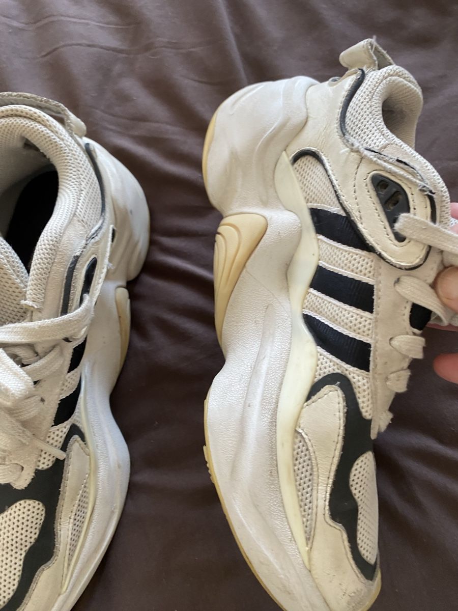 Adidas Scarpe da donna: Joli chaussure taille 37/5 – Usato da Brügg BE venduto da nou_8ht9 1
