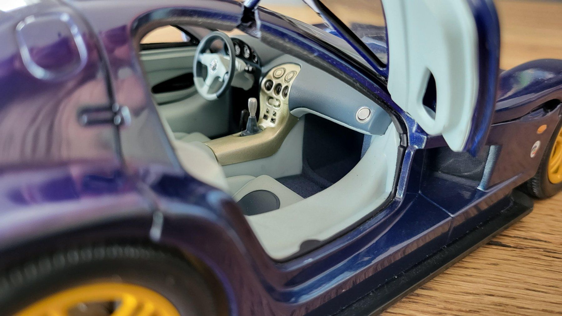 Autoart Modellini d'auto: Panoz GTR-1 1:18 Autoart – Usato da Rothrist venduto da Juana5 6