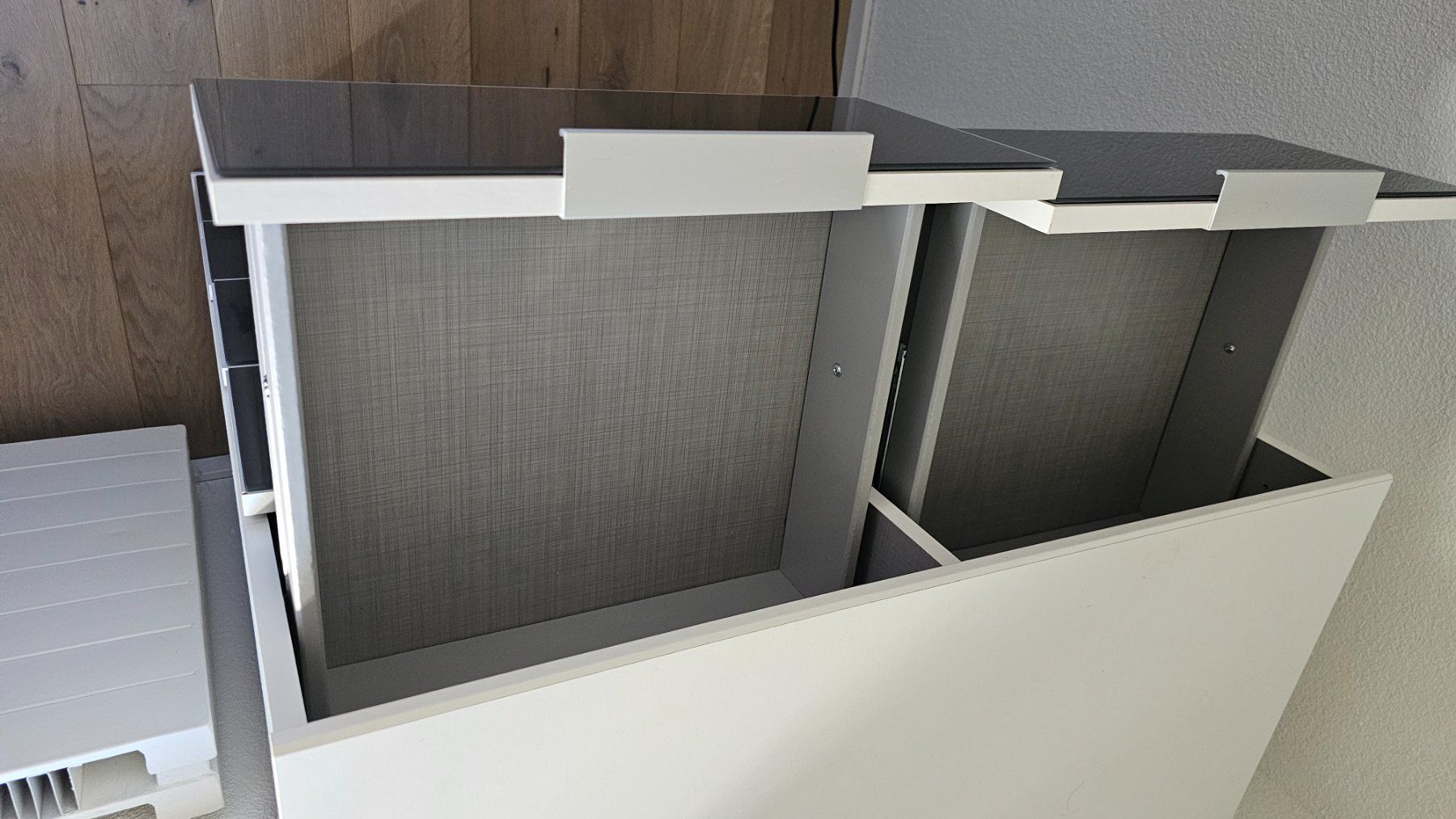 Cassettiere: Moderne und geräumige Kommode in Weiss – Usato da Zürich venduto da Emendez 1