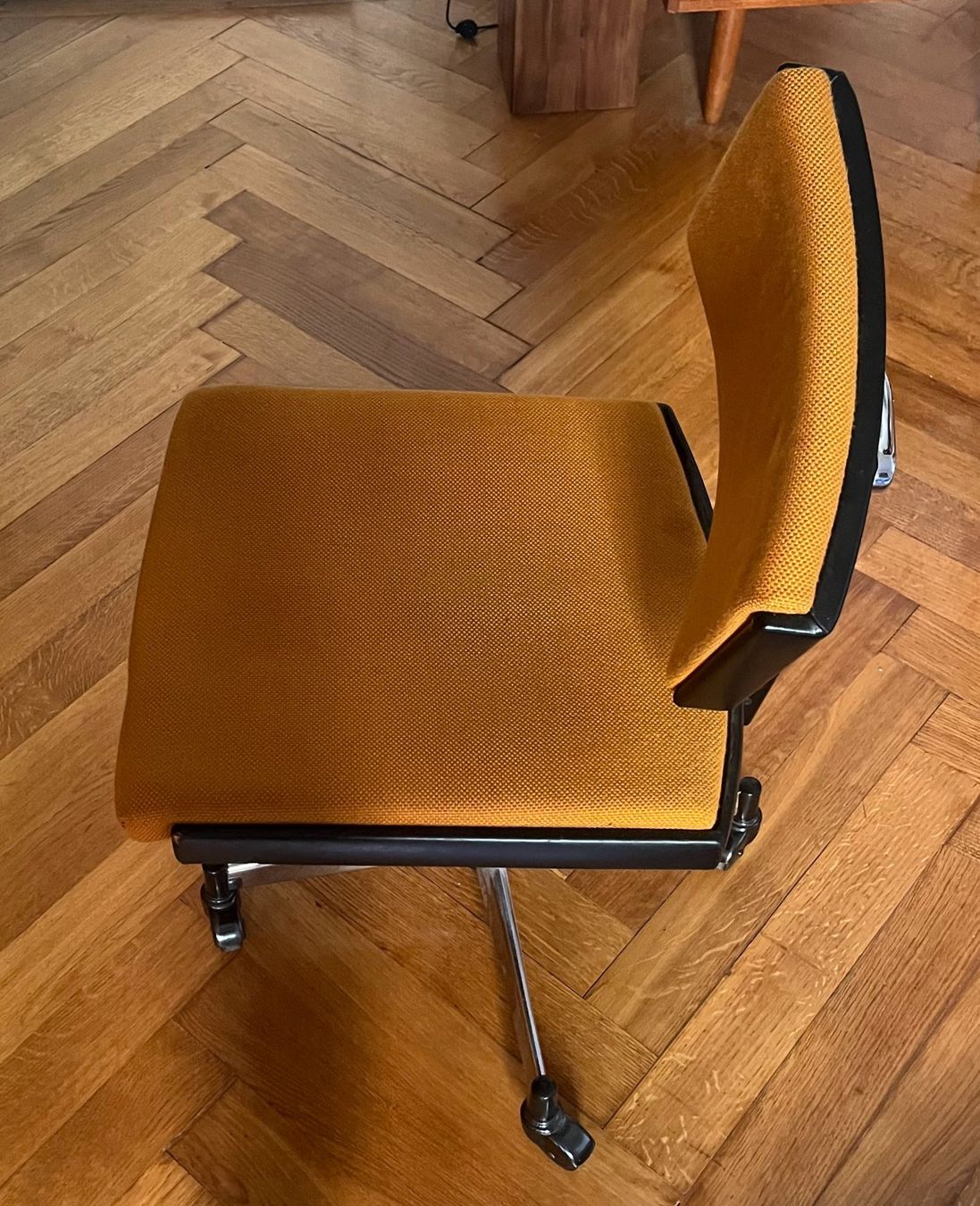 Sedie: Chaise de bureau vintage – Usato da Lausanne venduto da martha_