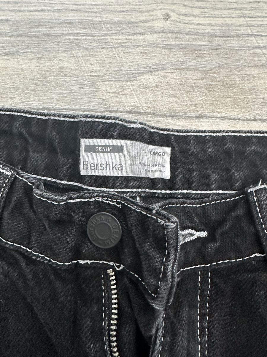 Bershka Jeans: BERSHKA Jeans – Usato da Schwanden venduto da kisi79 1
