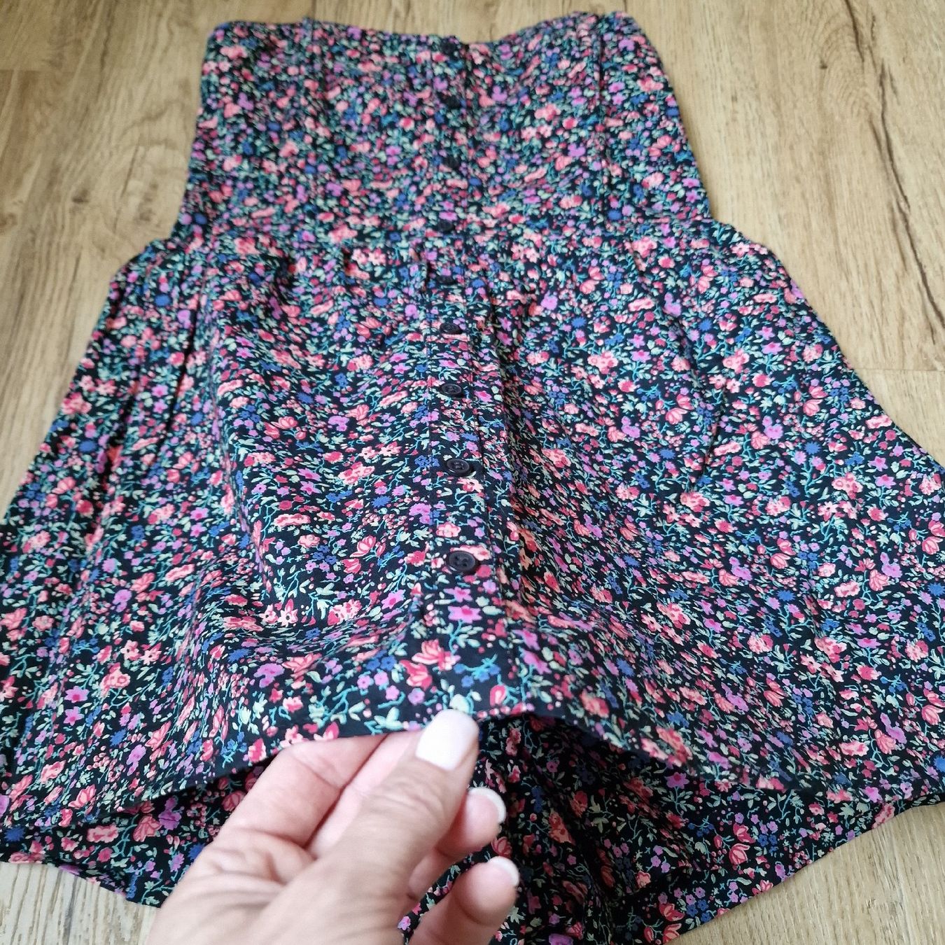 Tute: Sommerlicher Playsuit/Romper mit Blumenmuster, Grösse S! – Usato da Mönchaltorf venduto da nzhuravel 8