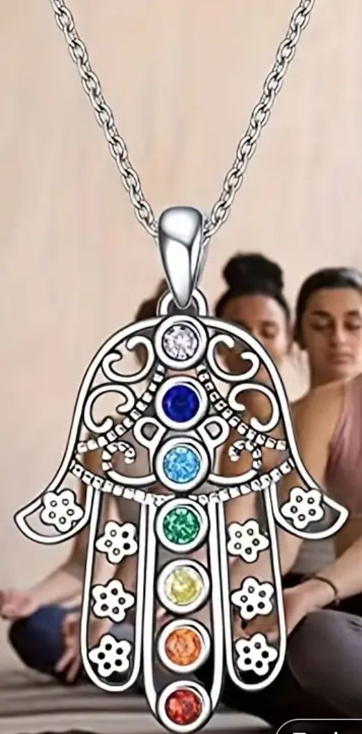 Ciondoli: Hamsa Kette mit Chakra Steinen – Nuovo e nell'imballaggio originale da Gams venduto da Mariawicca 1