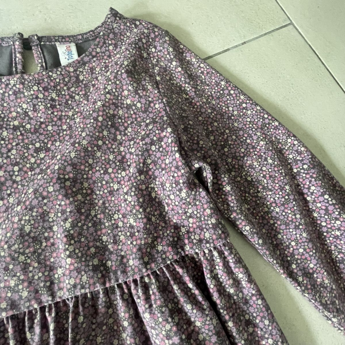 Lotti & Set di vestiti: Kleider für Mädchen 128 – Usato da Oetwil am See venduto da mar_t7ct 4