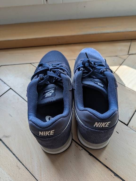Herrenschuhe: Nike MD Runner 2  Grösse 41 - Neu – Neu und originalverpackt aus Bern von Minimalistiker 1