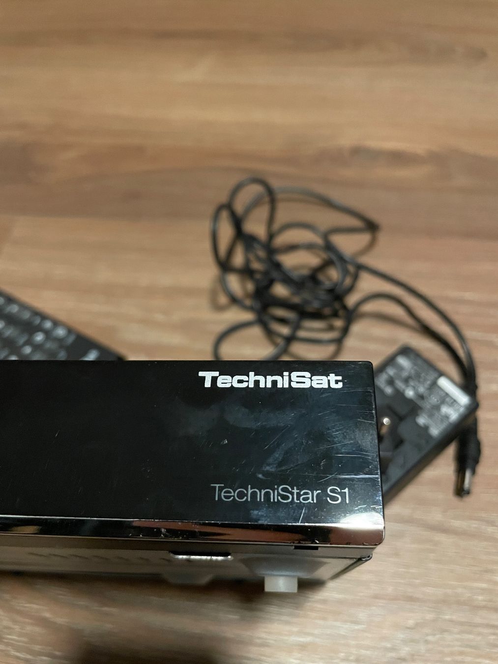 Technisat Receiver: TechniSat TechniStar S1 TV-Receiver mit Fernbedienung, Kabel – Gebraucht aus Winterthur von ttltc 2