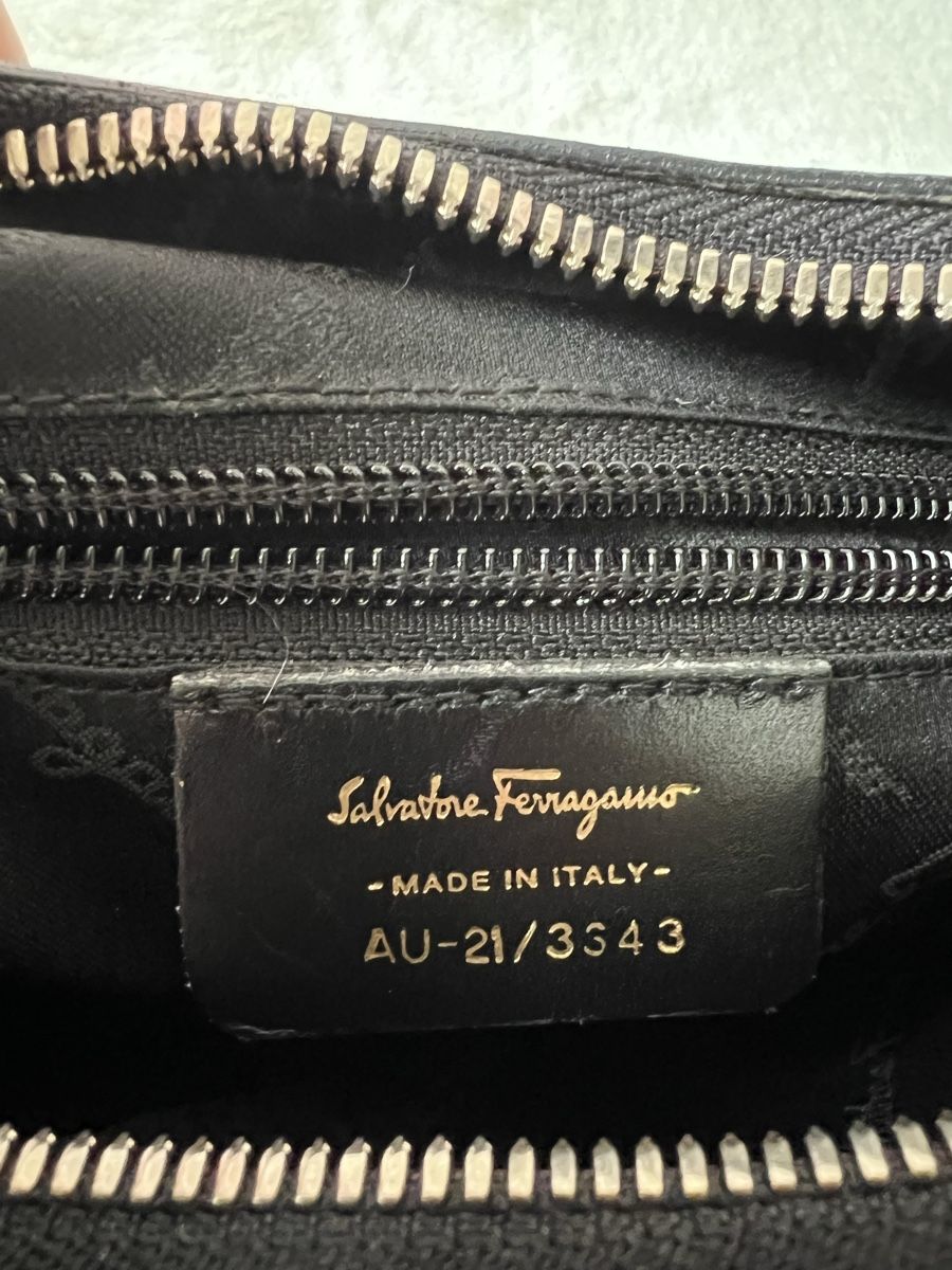Salvatore Ferragamo Borse da donna: Salvatore Ferragamo - Elegante Schultertasche – Usato da Zürich venduto da ClosetKTT 4