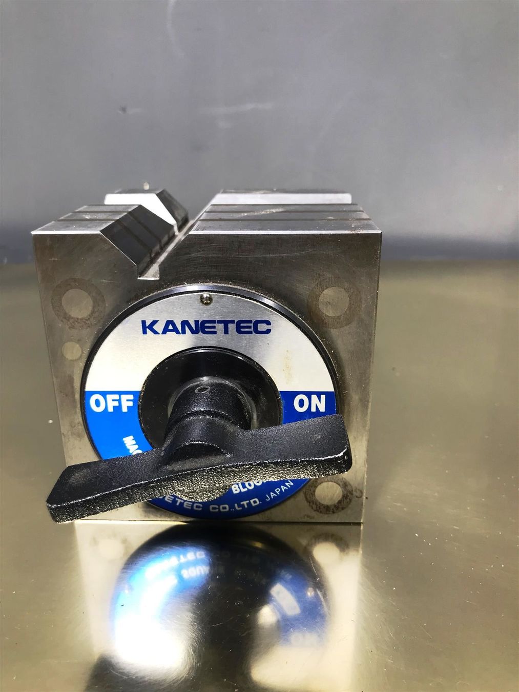 Tutti gli attrezzi: Magnetic Square Block, KY-1B Kanatec Sei – Usato da Laufenburg venduto da Sirluger 1