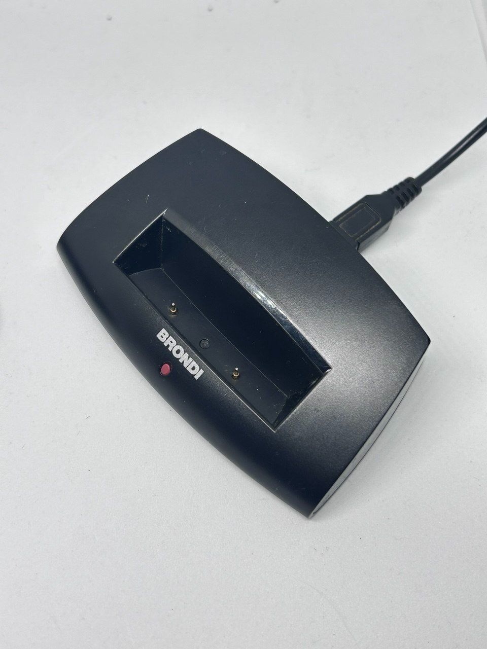 Telefoni cellulari / Smartphones: Telefono Brondi Amico Gentile – Usato da Giubiasco venduto da LorisVale 3