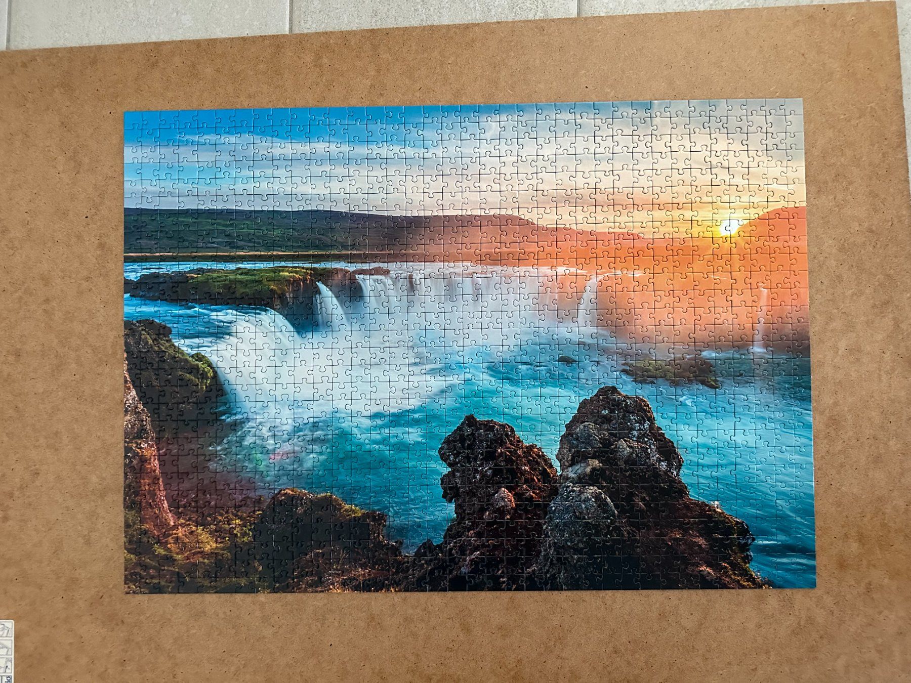 Puzzles: Puzzle "Wasserfall in Island" – Gebraucht aus Zürich von Linthi1 1