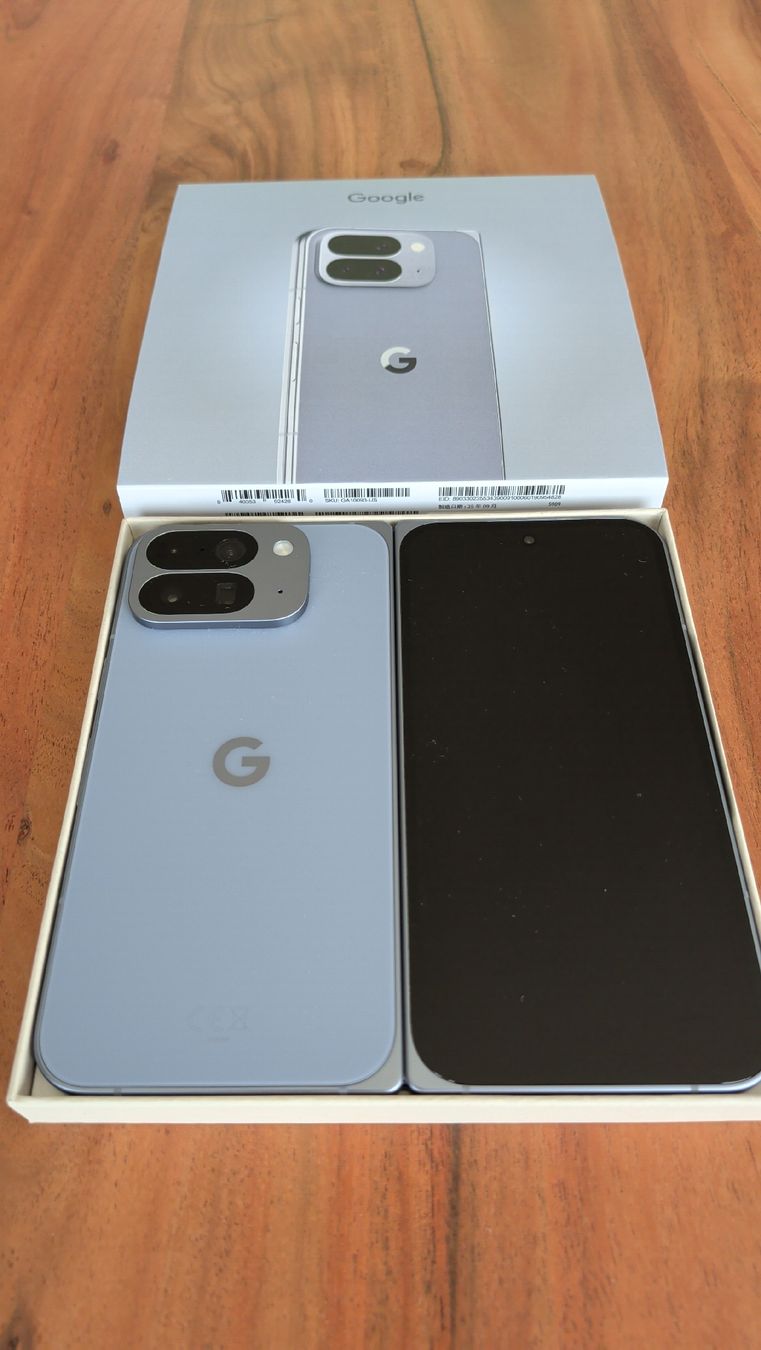 Google Telefoni cellulari / Smartphones: Fast neues Google Pixel 10 Pro Fold mit Zubehör – Nuovo (secondo la descrizione) da Zeiningen venduto da Reddevile 6