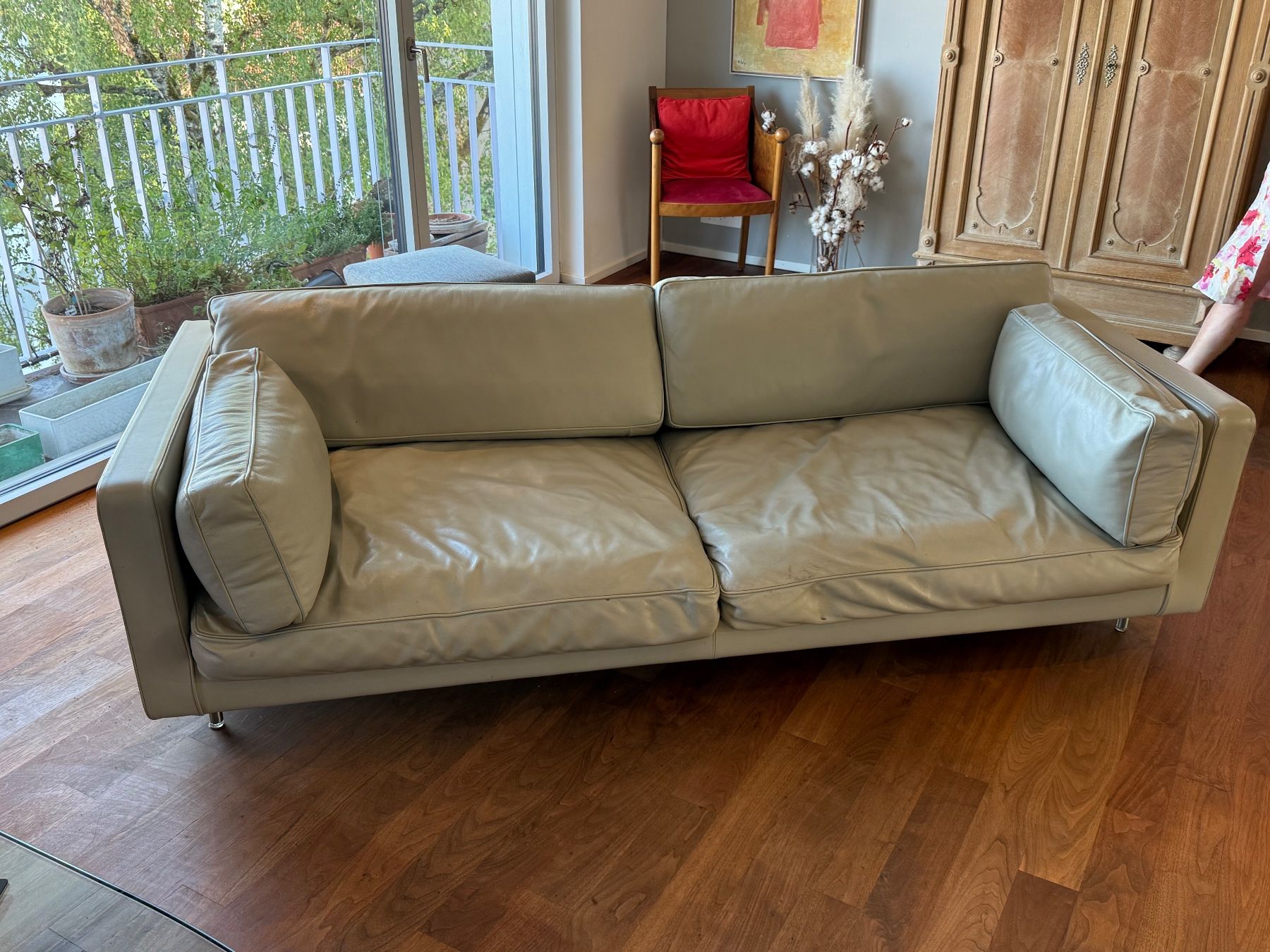 Flexform Sofas: Flexform Ledersofa, gebraucht in gutem Zustand, hellgrau – D'occasion à Zürich par Les2202