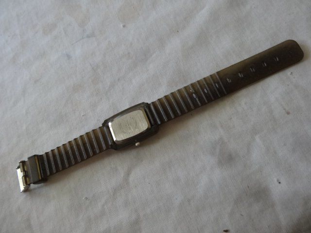 Uhren: IMAGE  HEREN UHR.QUARTZ..LÄÜFT--24X33MM – Gebraucht aus zürich von ahmad01 2