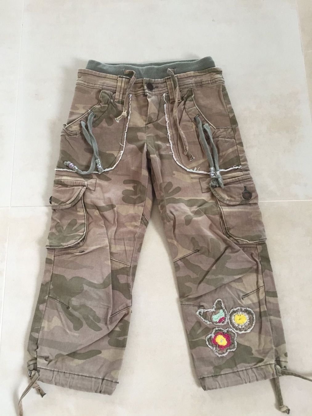 Pantaloni: Hose, Girls Gr.122, Camouflage – Usato da Kastanienbaum venduto da Muenchnerkindl1