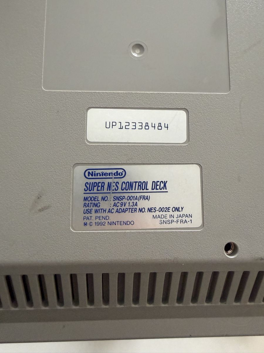 Nintendo Console: Super Nintendo SNES Konsole Set mit Aladdin – Usato da Genève venduto da sho_67qj 7