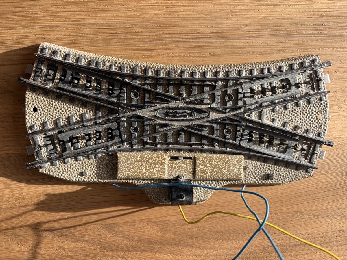 Märklin Modellini di ferrovie: Marklin 5128 Kreuz-Weiche HO – Usato da Lengnau BE venduto da most45