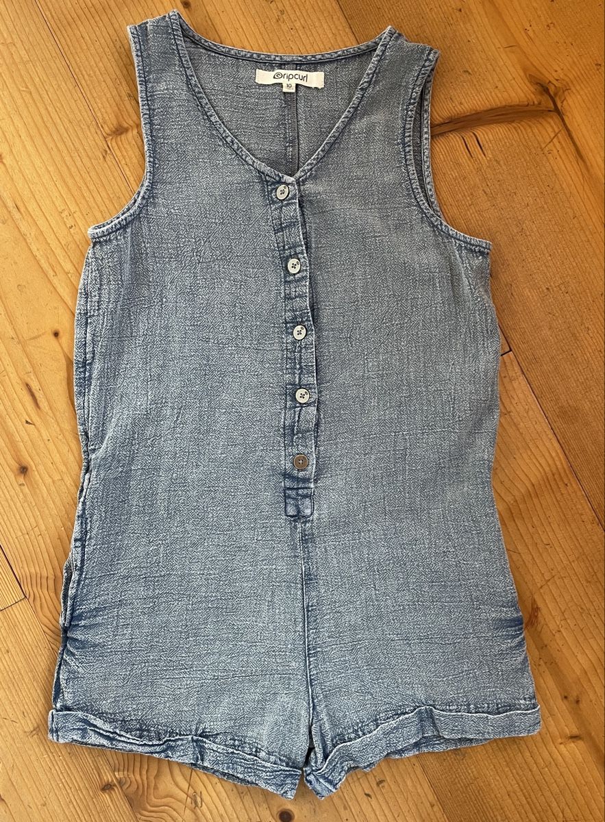 Jumpsuits: Comme neuf - Salopette short Rip Curl - Taille 10 ans – Gebraucht aus Oberrieden von fre_5vvl