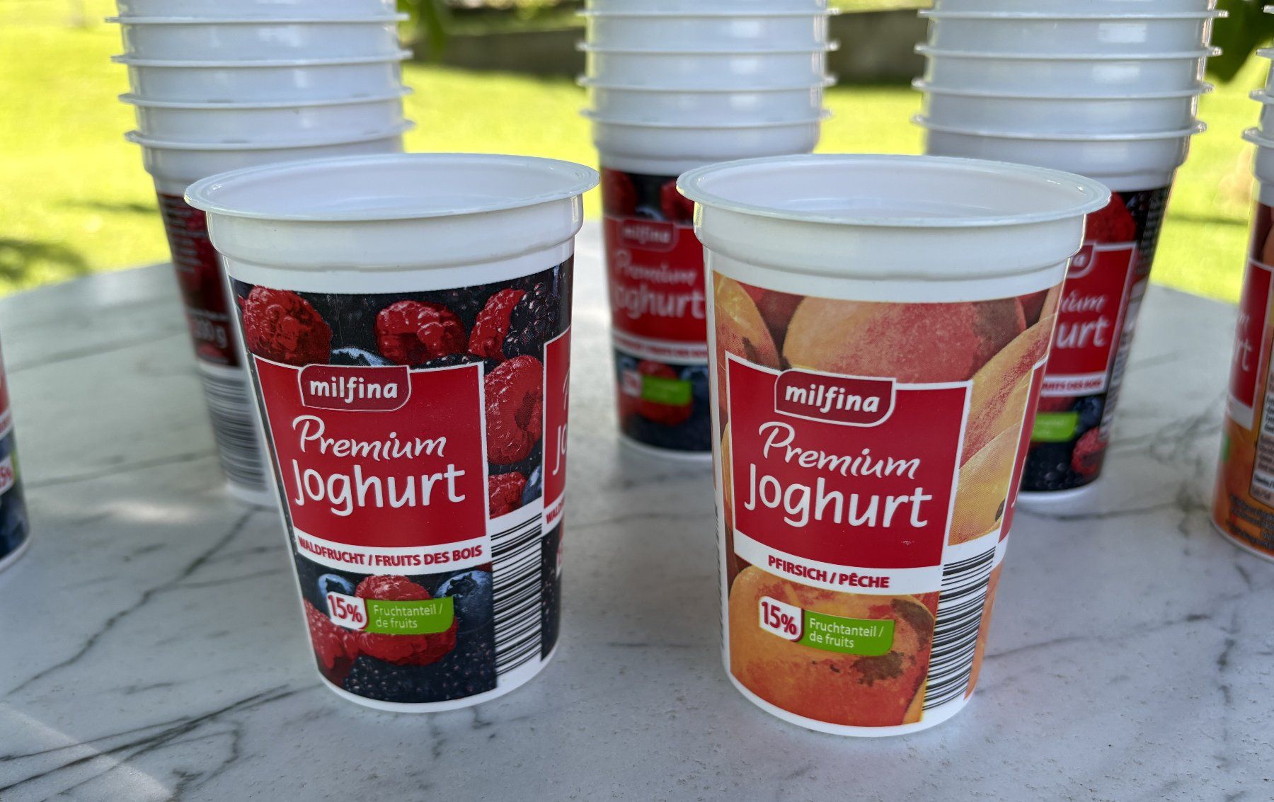 Behälter & Ähnliches: 100 Joghurtbecher zum Basteln etc. – Gebraucht aus Neukirch-Egnach von Phion 1