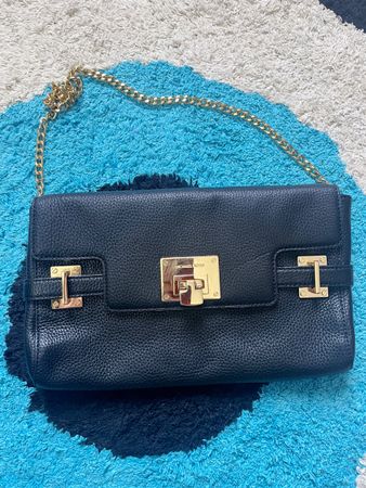 New Michael Kors Handbag Black Leather & Gold Chain
