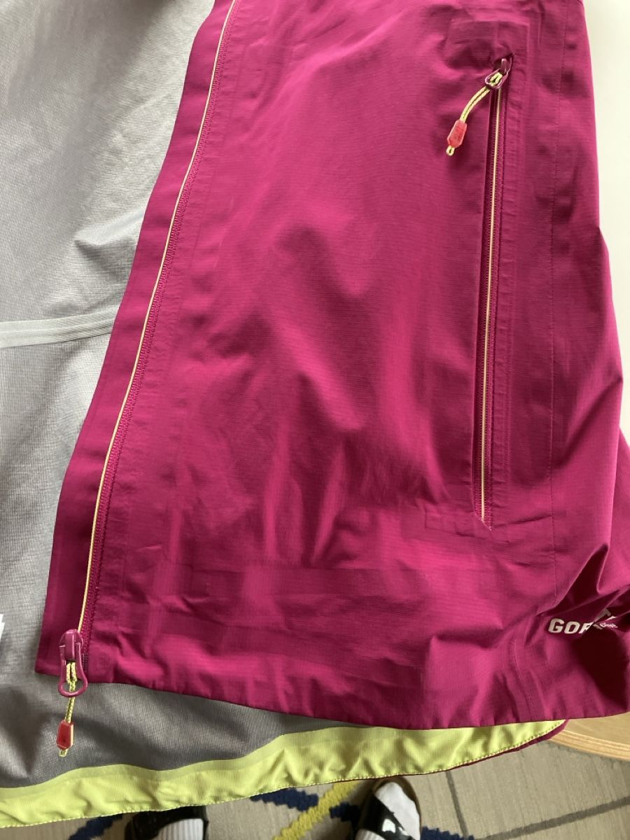 Salomon Jacken: Regenjacke L – Gebraucht aus Weissbad von Praxedis_P51 5