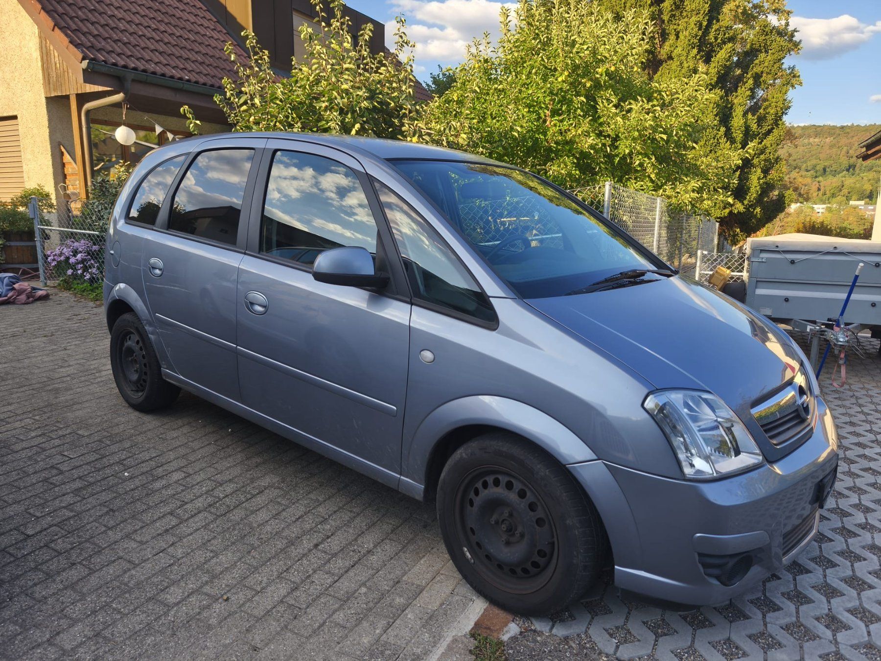 Opel Autos: Opel Meriva A 14 – Gebraucht aus Villigen von Faxe1980