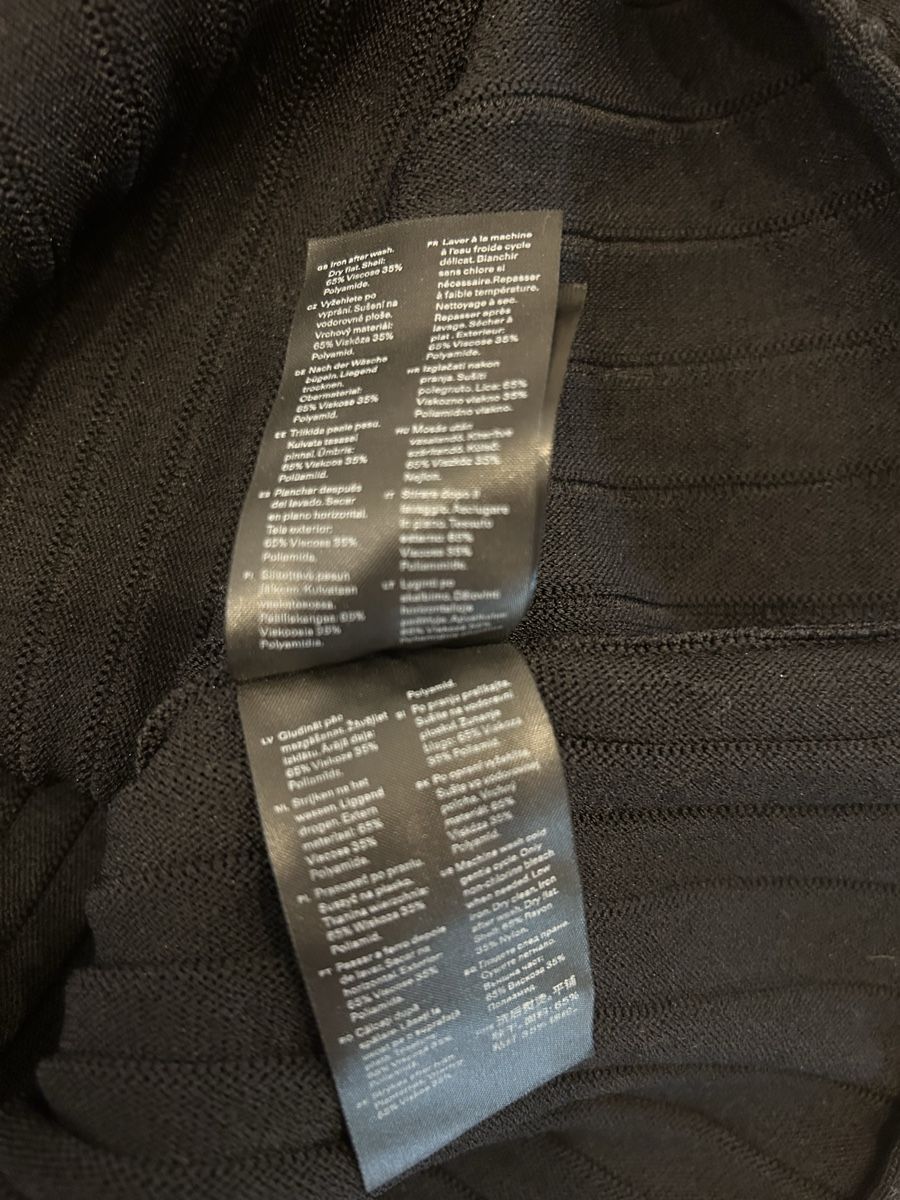 Arket Tops: Arket haut noir côtelé taille S – D'occasion à Signy par Chloe79 3