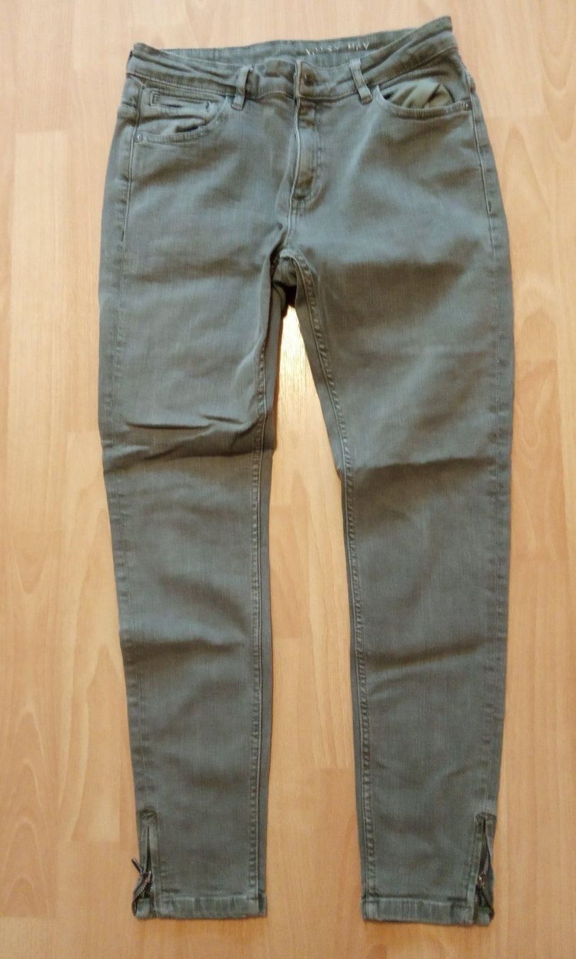 Pantalons: Damenhose Größe S – D'occasion à Chur par Rodanisa 2