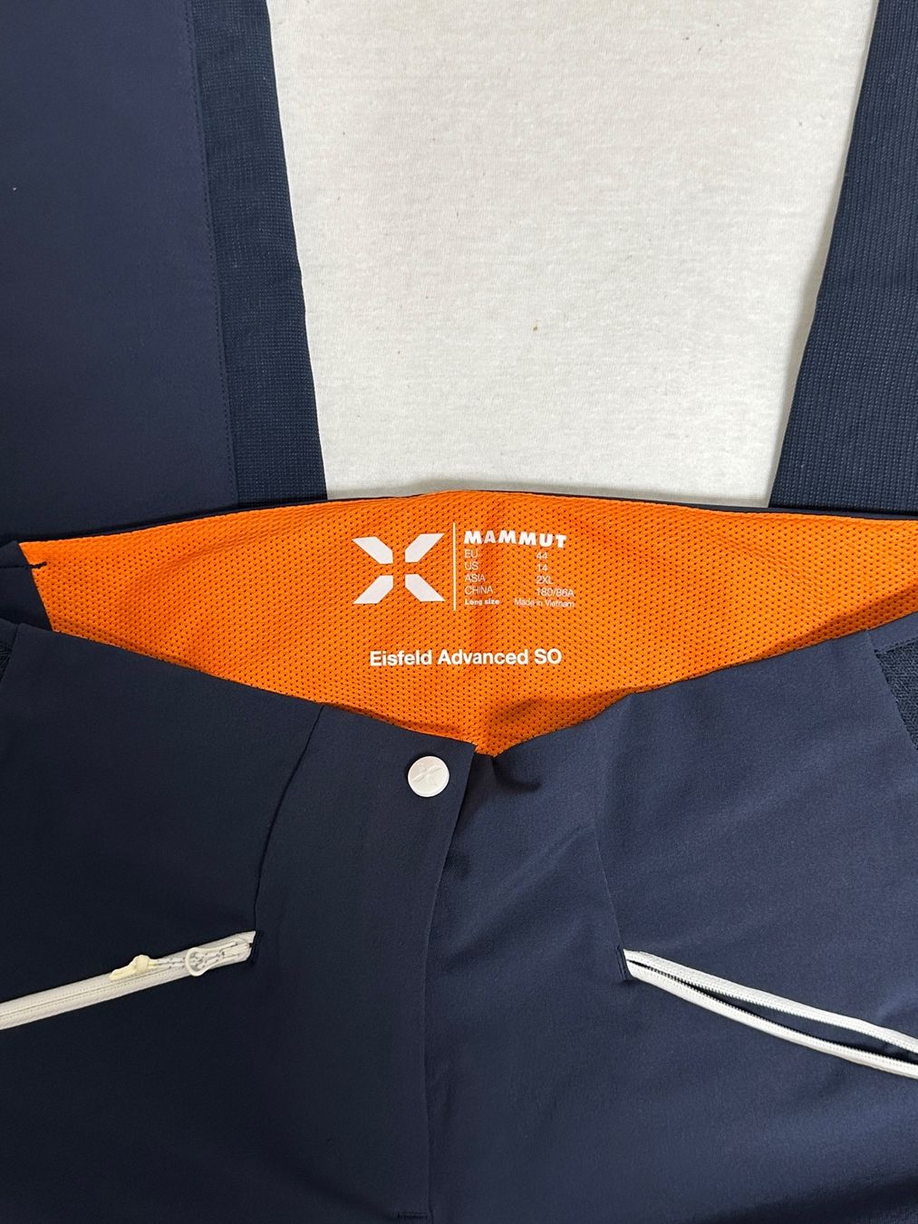 Mammut Pantalons: Mammut Eiger  Eisfeld Hose G L 44 – Neuf avec emballage d'origine à Maienfeld par tobeyl2020 8