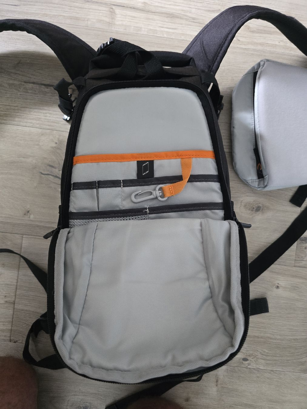 Lowepro Zaini: Flipside 200 AW II Fotorucksack – Usato da Heimberg venduto da Bidu03 1