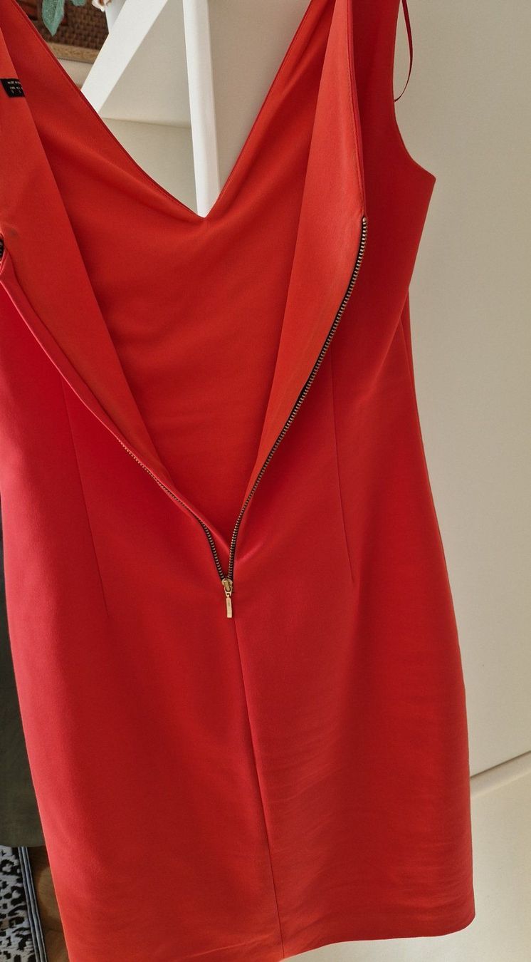 Zara Robes: Kleid – Neuf (Voir description) à Küsnacht ZH par 2011_ 7