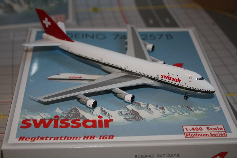 AIRBUS A321 DRAGONAIR Rég : B-Htd Avec Antenne - JC Wings JCEW4321001 1