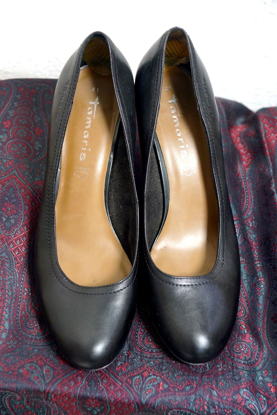Tamaris Damenschuhe: Tamaris Pumps Leder schwarz Gr. 41 – Gebraucht aus Zürich von Mukumukus 1