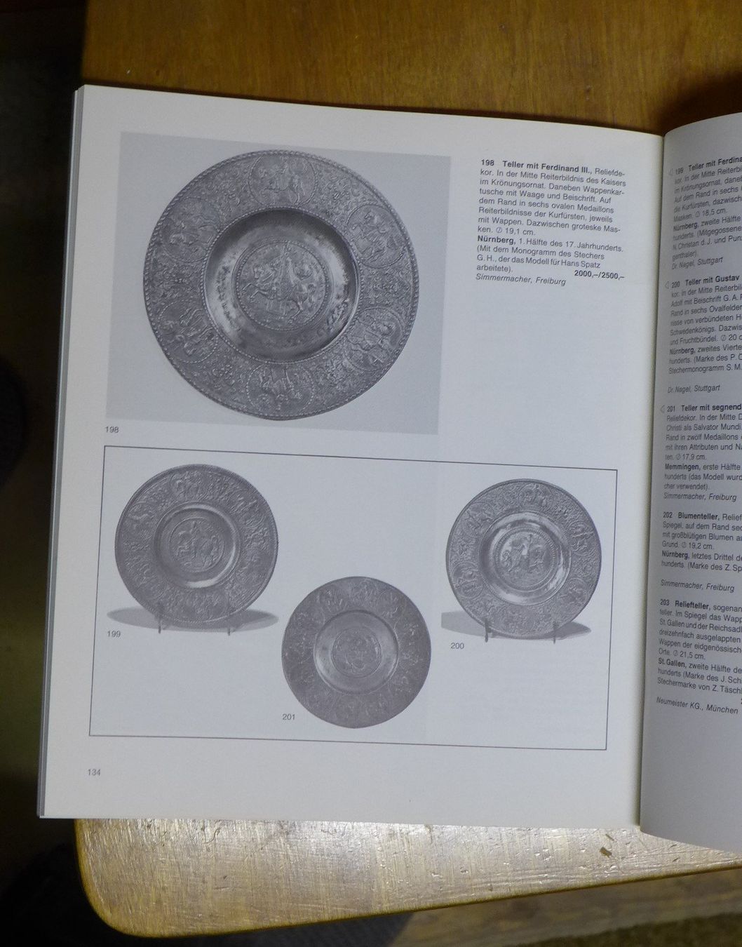 Libri: antikes Zinn – Usato da Zürich venduto da thn_gx89 3