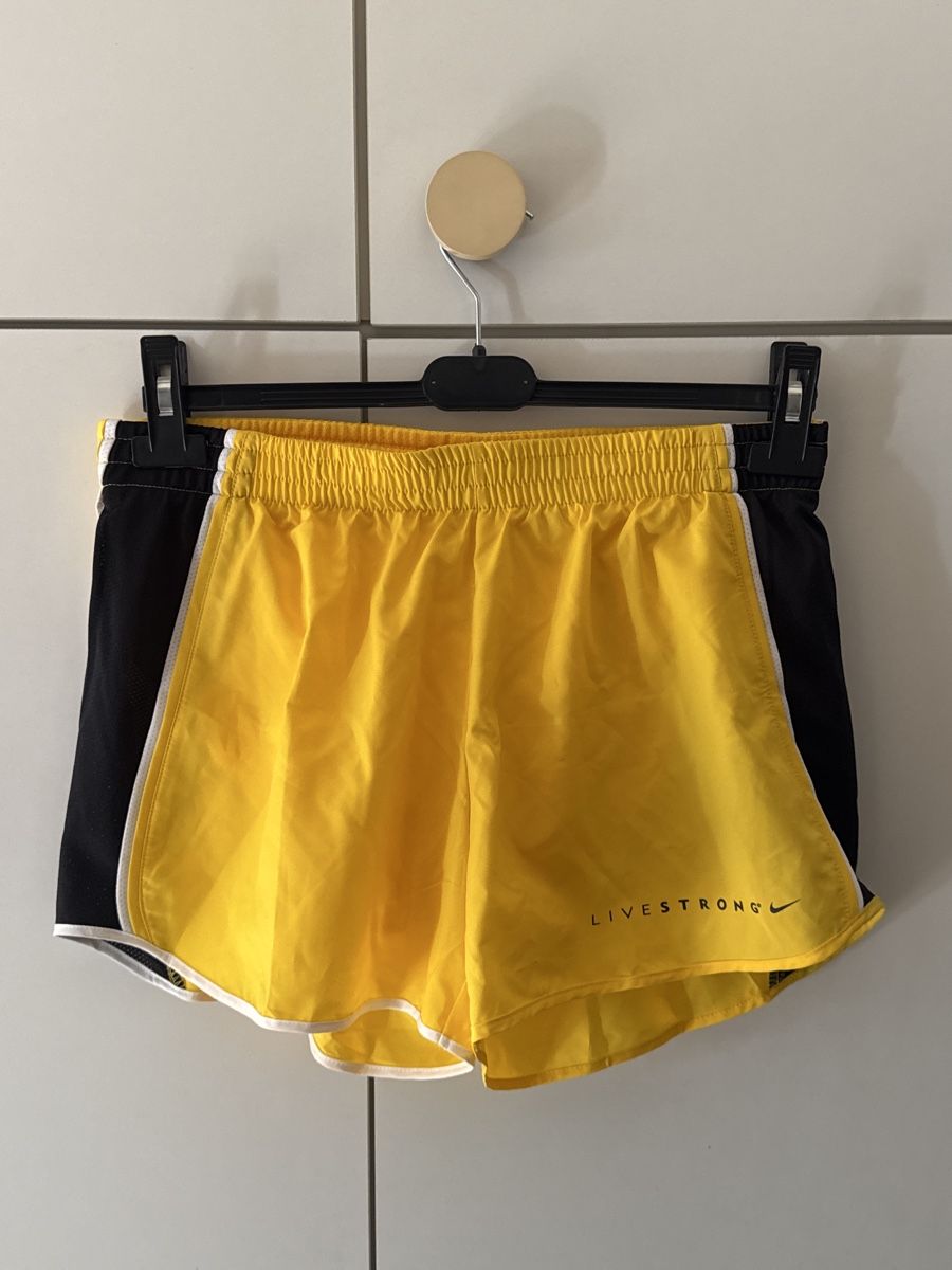 Nike Pantaloni: Pantaloncino Nike – Nuovo (secondo la descrizione) da Rancate venduto da Waly__