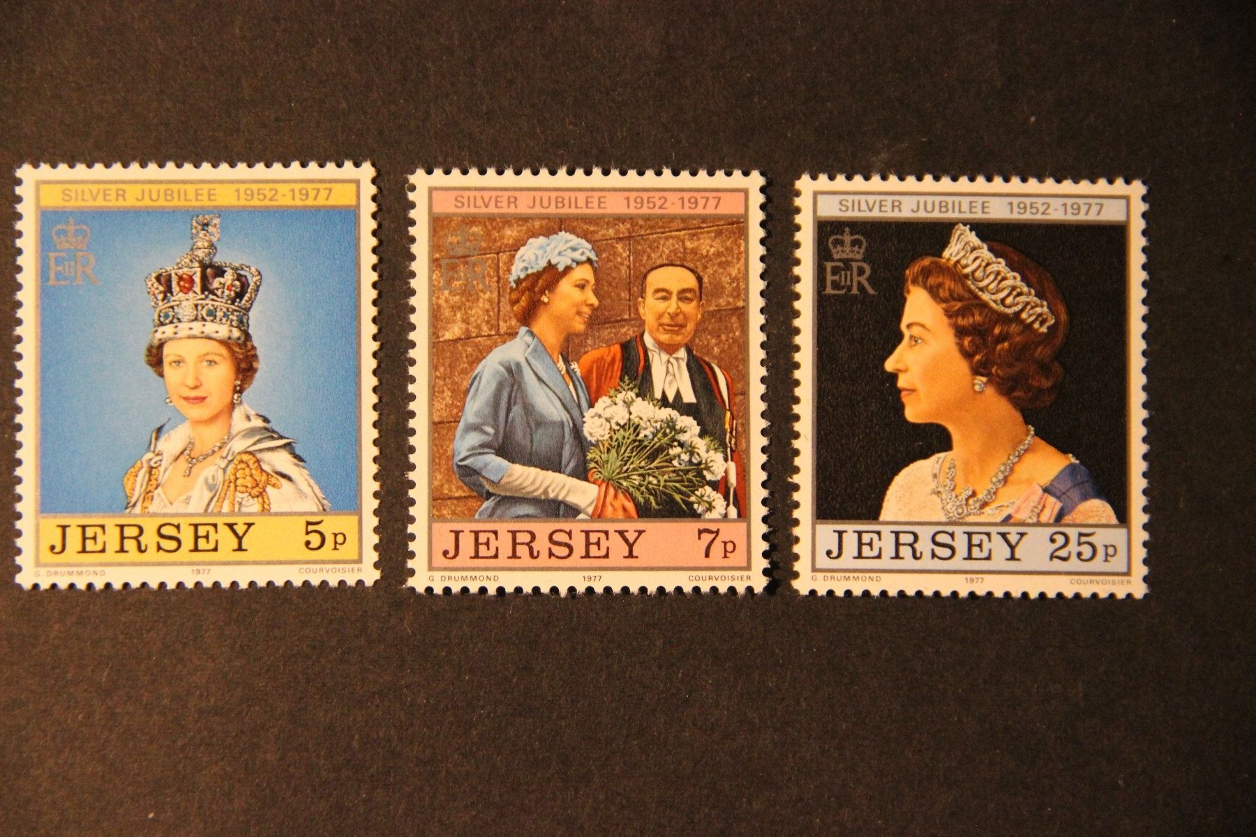 Alle Briefmarken: Jersey 1977 - Silver Jubilee 1952-1977** – Neu (gemäss Beschreibung) aus Jona von Southafrica07
