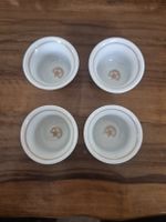 Quatre ravissants tasses vintage en porcelaine fine!