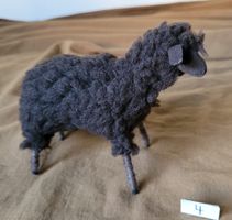 Schwarzenberger Krippenfiguren Schaf dunkelbraun N4