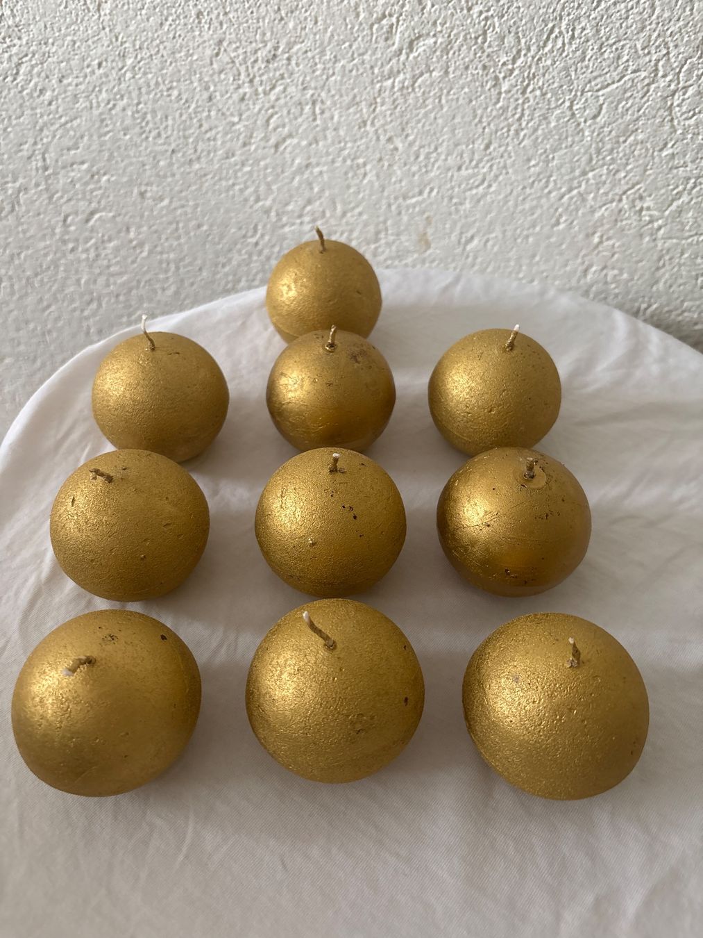 Kerzen: 10 Kugelkerzen Gold – Gebraucht aus Aarwangen von kah_79t5