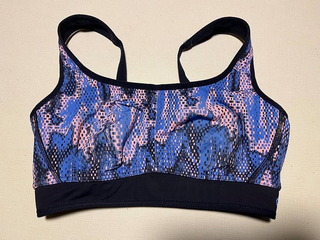 Altra biancheria intima: Sport BH in 85 D – Usato da Nottwil venduto da Frontal