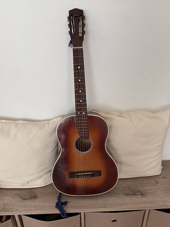 Strumenti musicali: Günter Penzel Meistergitarre – Usato da Netstal venduto da Zurichsee 2